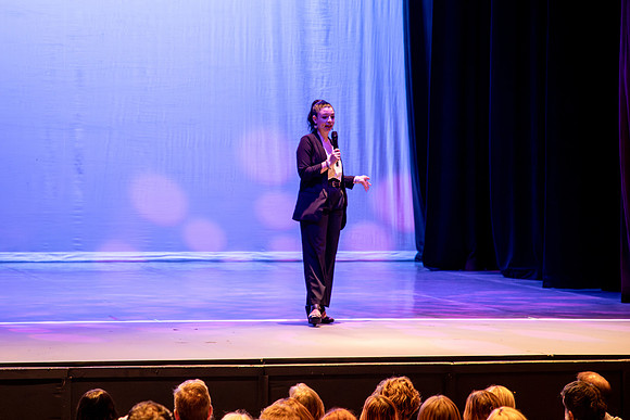 Academy Show (1)