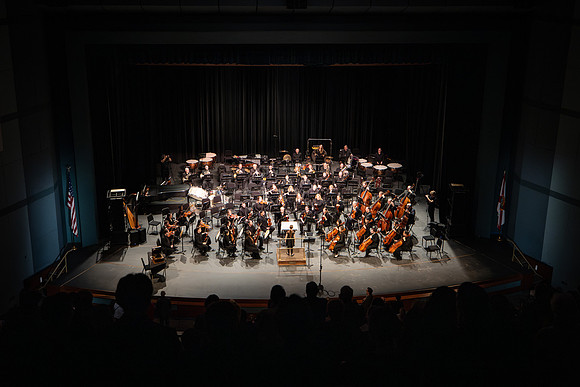 EM2_8916-Enhanced-NR