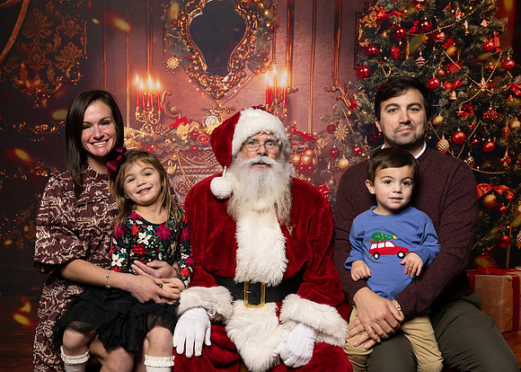 Santa Brunch Sharks 12-17-2023-530