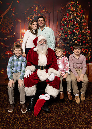 Santa Brunch Sharks 12-17-2023-546