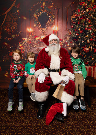 Santa Brunch Sharks 12-17-2023-567