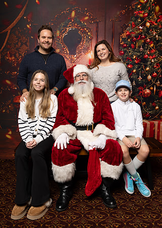 Santa Brunch Sharks 12-17-2023-565