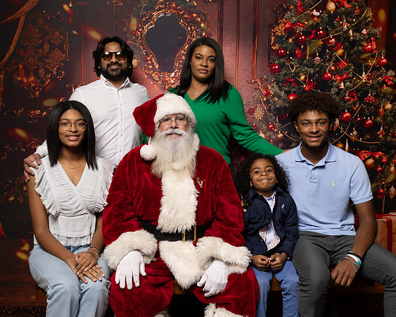 Santa Brunch Sharks 12-17-2023-573
