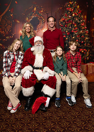 Santa Brunch Sharks 12-17-2023-576