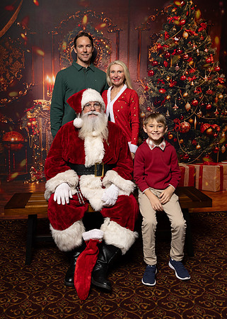 Santa Brunch Sharks 12-17-2023-578