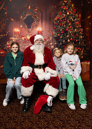 Santa Brunch Sharks 12-17-2023-554