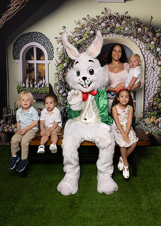 03.31.2024 Easter Bunny St-613
