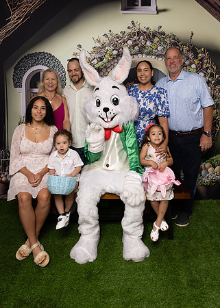 03.31.2024 Easter Bunny St-611