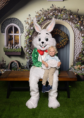 03.31.2024 Easter Bunny St-617