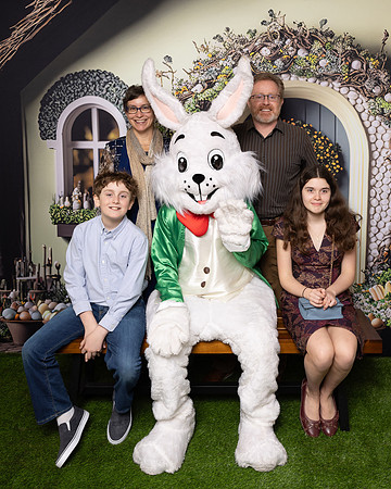 03.31.2024 Easter Bunny St-635