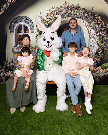 03.31.2024 Easter Bunny St-641