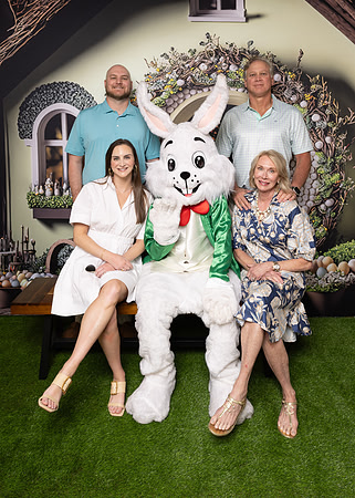03.31.2024 Easter Bunny St-660