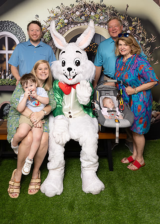 03.31.2024 Easter Bunny St-663