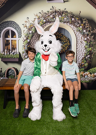 03.31.2024 Easter Bunny St-667