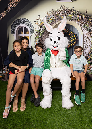 03.31.2024 Easter Bunny St-668