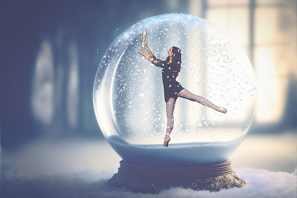 Jada Snow Globe final