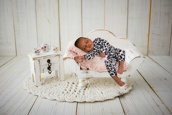 Yazlin Truit Baby Couch